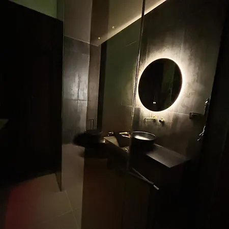 Gold Suite&spa ゲストハウス 4*