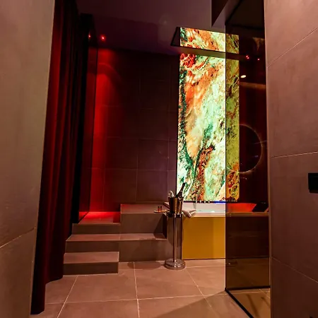 Gold Suite&spa ゲストハウス